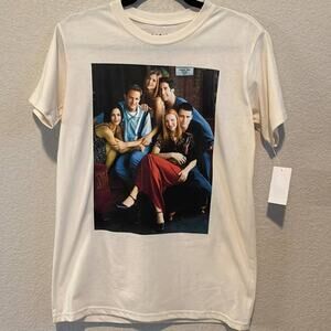 Friends T-shirt Size Small